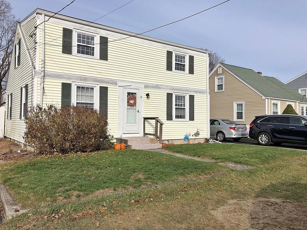 18 Kelton St, Pawtucket, RI 02861 exterior