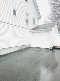 33 Rhode Island St, Cranston RI  02920-5015 exterior