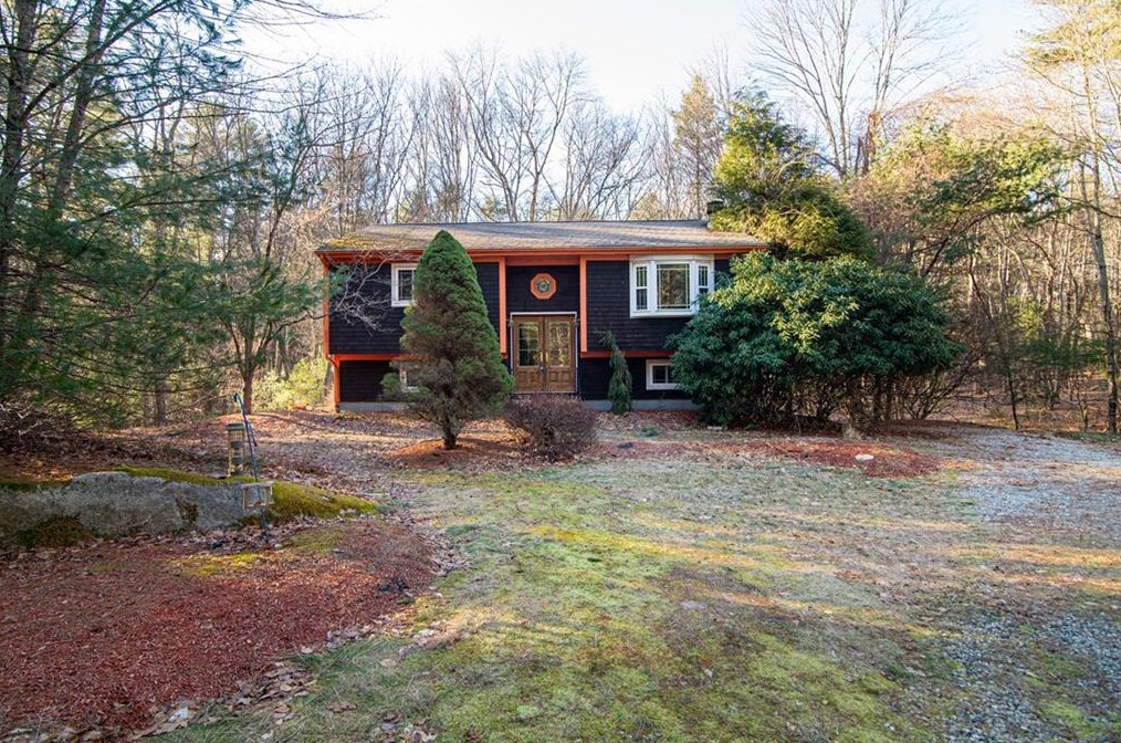 289 Pine Orchard Rd, Glocester, RI 02814