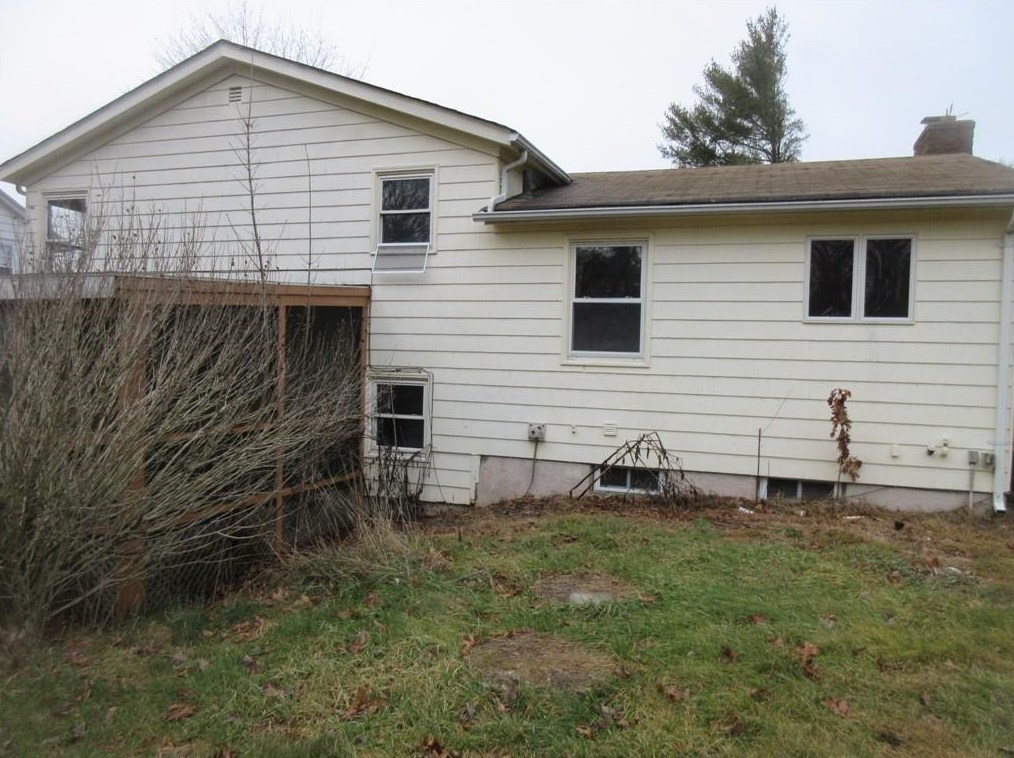 234 Howard Ave, Coventry, RI 02816