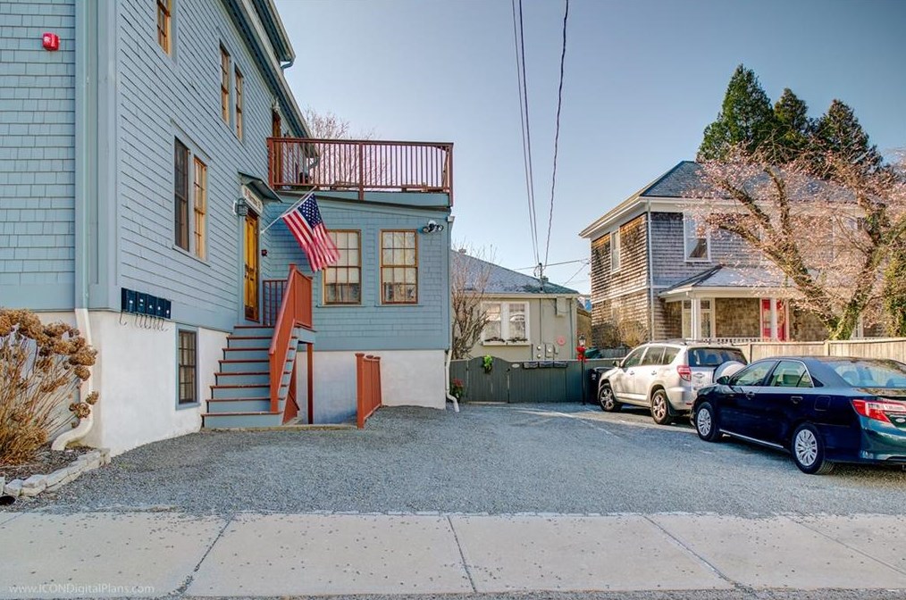 19 Sherman St #3a, Middletown, RI 02840