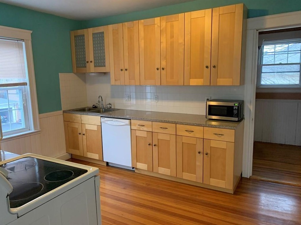 407 Morris Ave #2, Providence, RI 02909