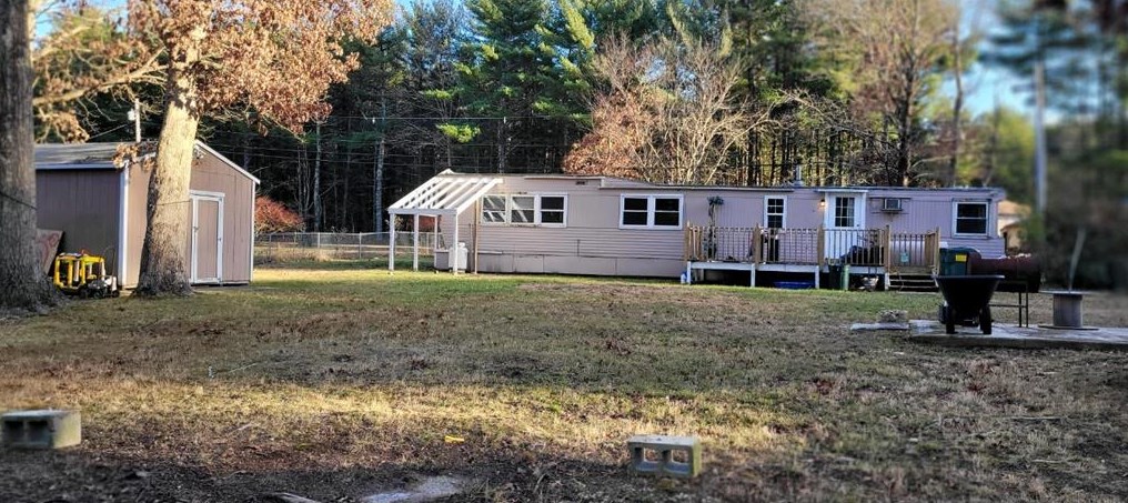 131 Mishnock Rd, West Greenwich, RI 02817