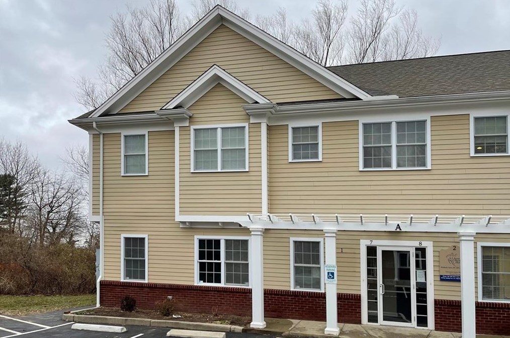 60 Bay Spring Ave #a1, Barrington, RI 02806