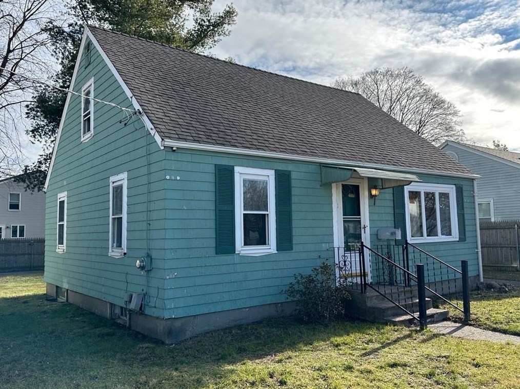 71 Birch St, Pawtucket, RI 02860