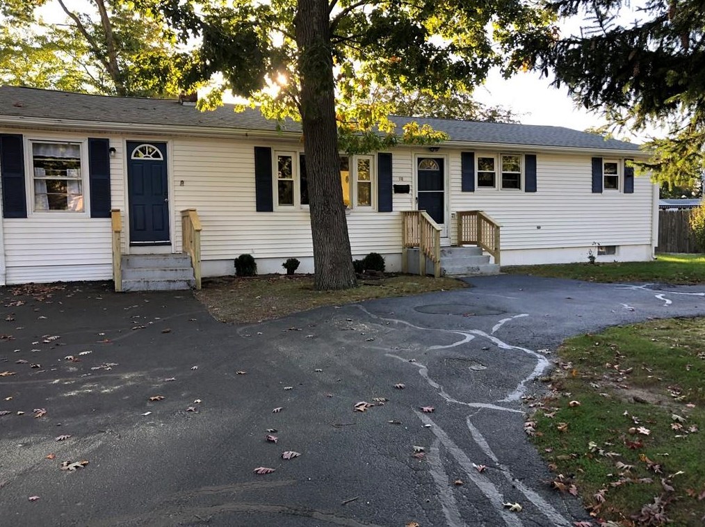 170 Shannon Dr, Warwick, RI 02889