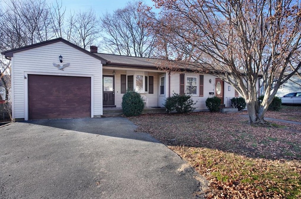 63 Westcott Ave, Providence, RI 02909