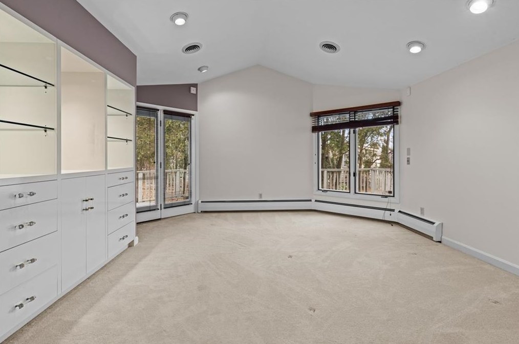 45 Rangeley Rd, Cranston RI  02920-6042 exterior