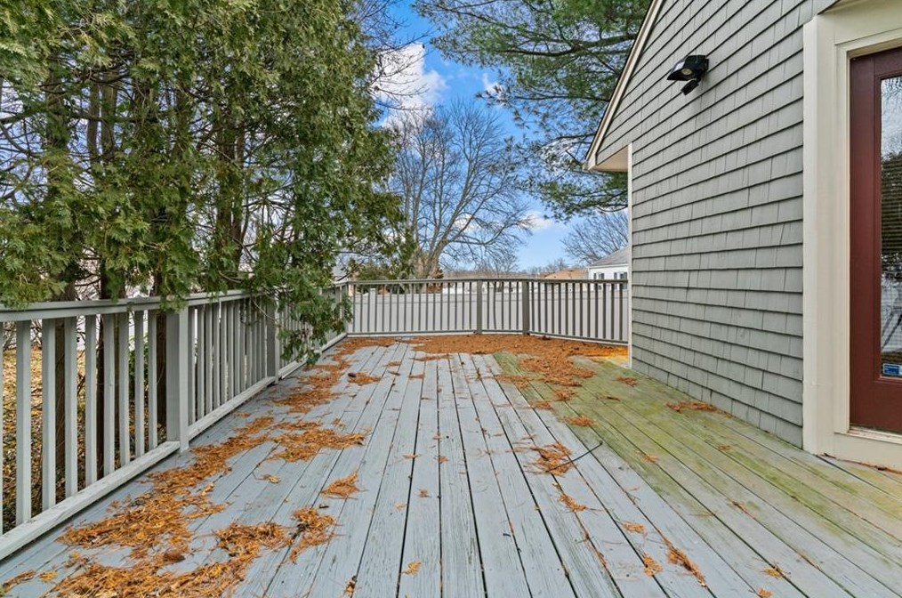 45 Rangeley Rd, Cranston RI  02920-6042 exterior