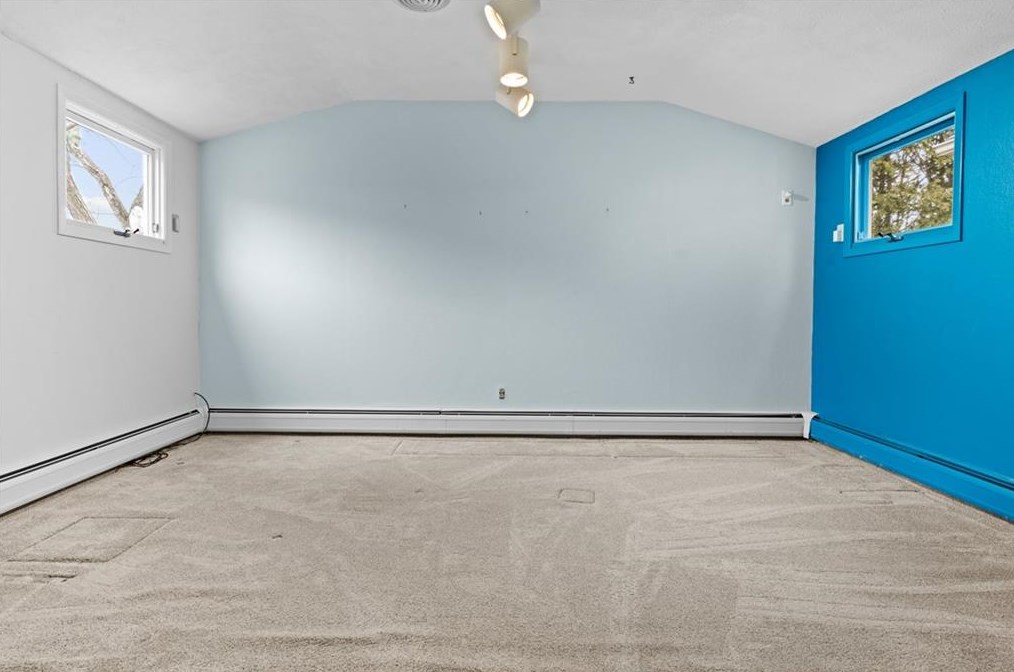 45 Rangeley Rd, Cranston RI  02920-6042 exterior