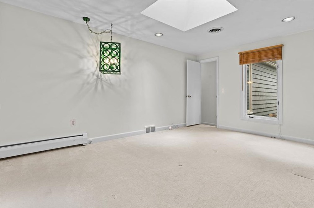 45 Rangeley Rd, Cranston RI  02920-6042 exterior