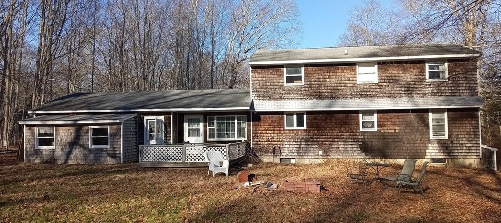 85 Collins Rd, Hopkinton, RI 02804