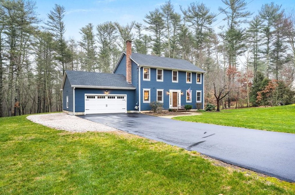 8 Moscow Brook Trail, Richmond, RI 02832
