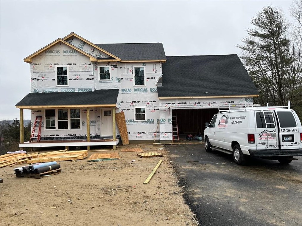271 E Shore Dr, Coventry, RI 02816