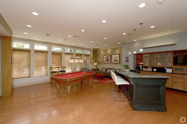 1000 Promenade St #324, Providence, RI 02903