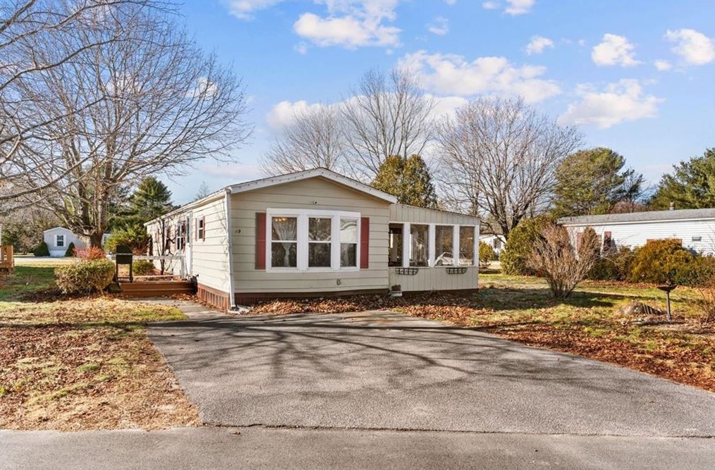 49 Wright Way, Coventry, RI 02816