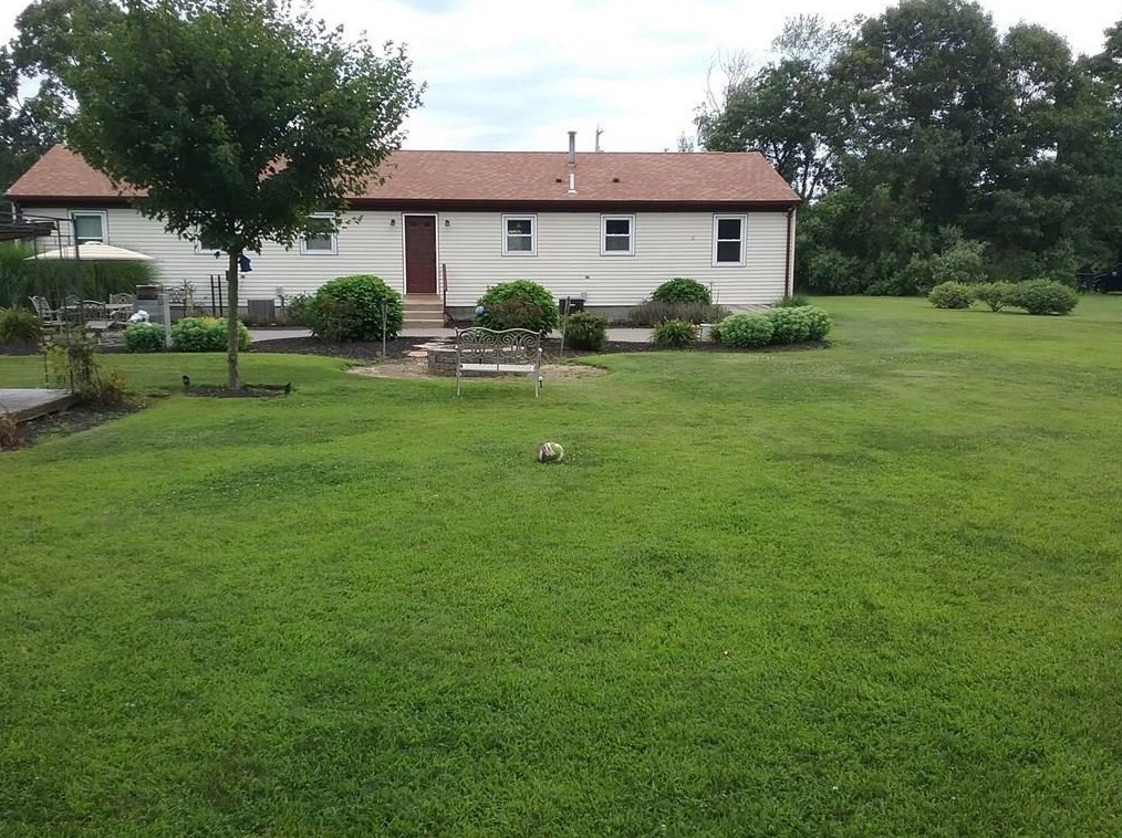 660 Dry Bridge Rd, North Kingstown, RI 02852