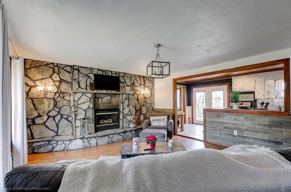 2685 Main Rd, Tiverton, RI 02878