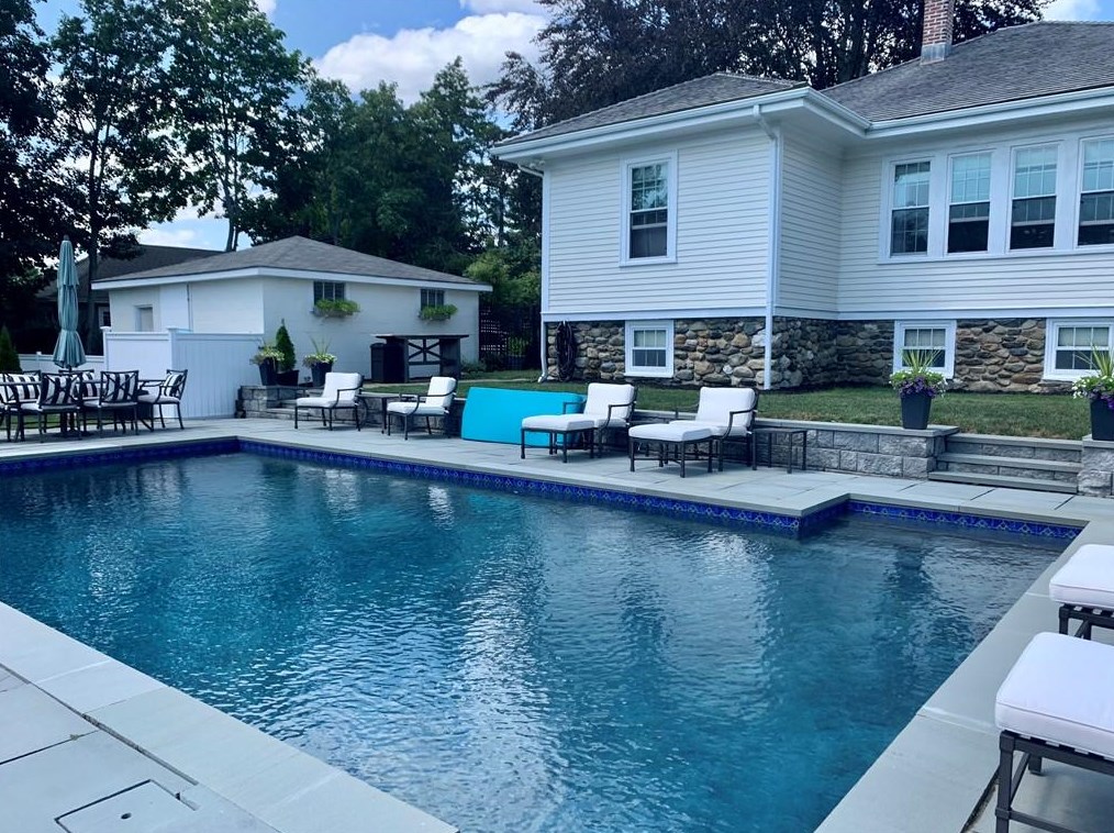 1 Kay Blvd, Middletown, RI 02842