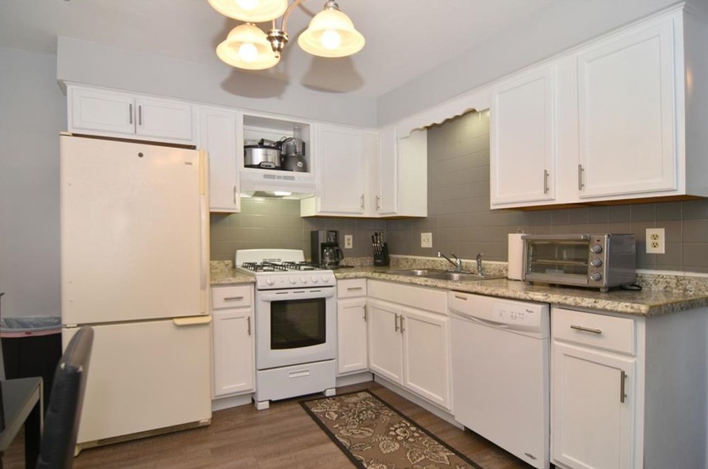 5 Cynthia Dr #20, Providence, RI 02911