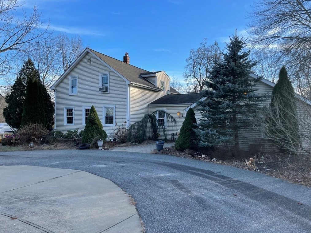 10 Sunapee Ct, Coventry, RI 02816