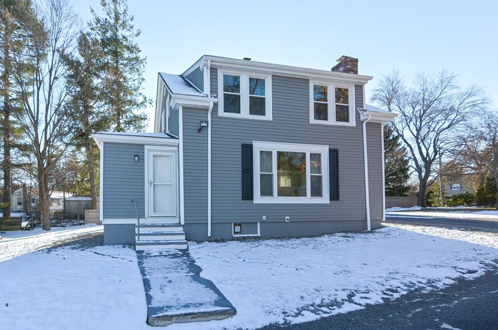 1383 New London Ave, Cranston, RI 02920