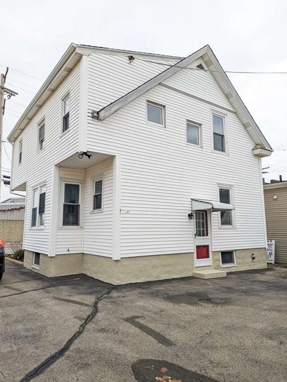 1287 High St, Central Falls, RI 02863