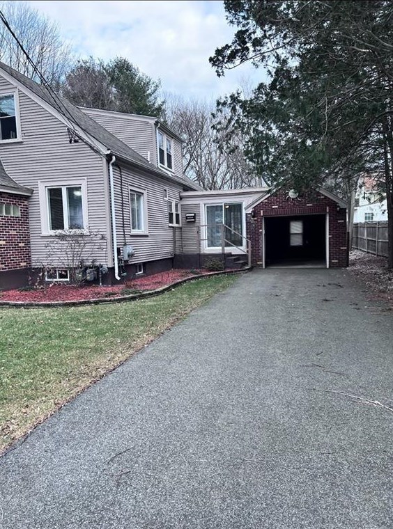 174 Coe St, Woonsocket, RI 02895
