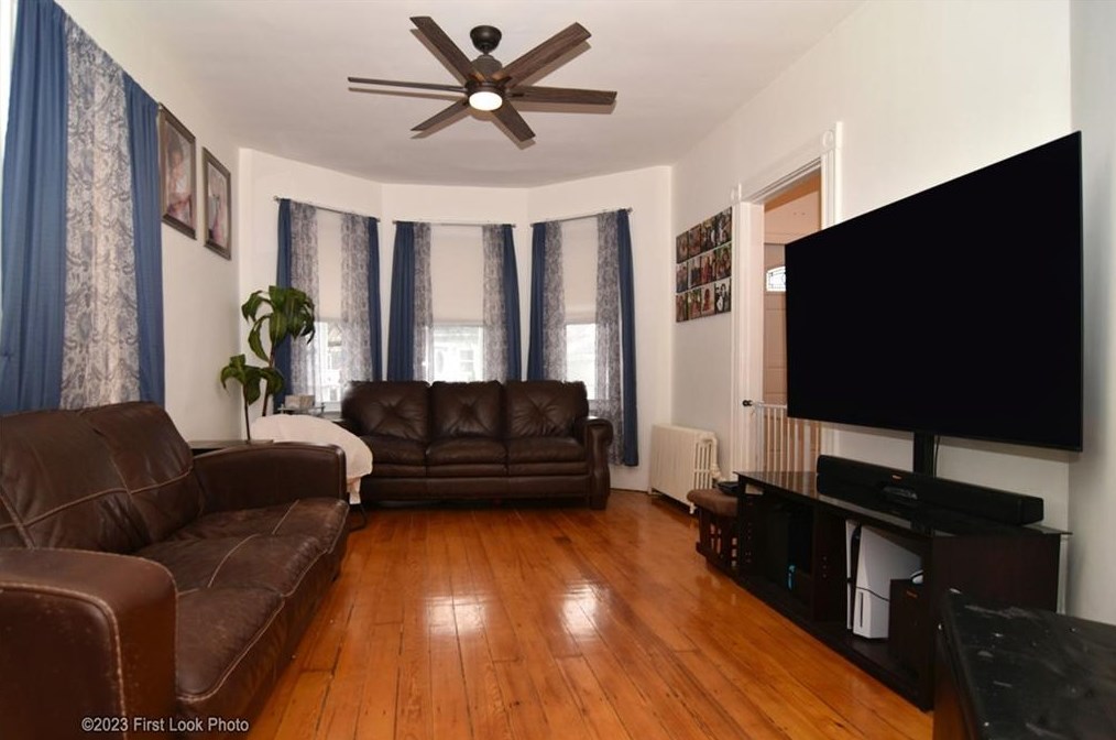 181 Vermont Ave, Providence, RI 02905
