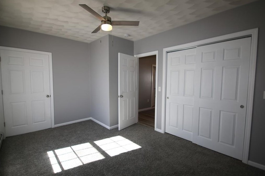 701 Oakland Beach Ave, Warwick, RI 02889