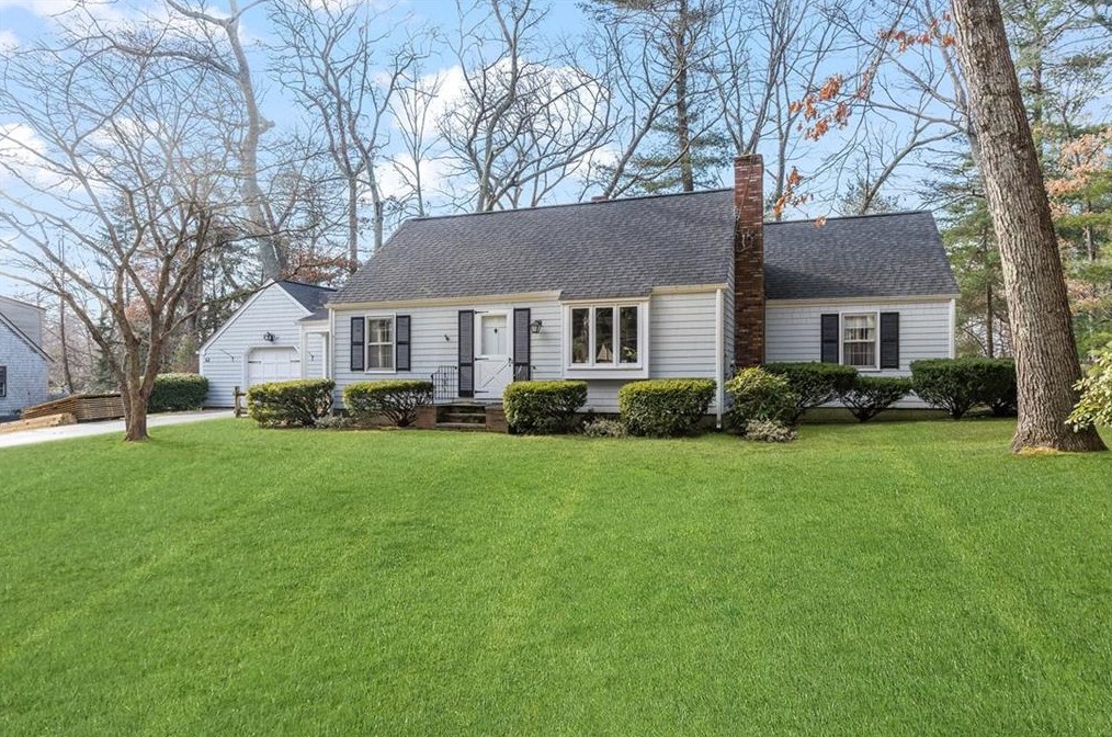 62 Cedar Swamp Rd, Smithfield, RI 02917