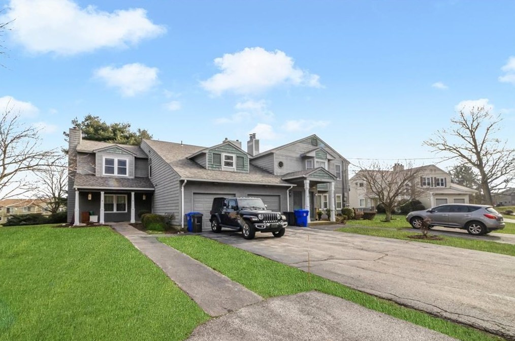 36 Stone Trail #c, Providence, RI 02904
