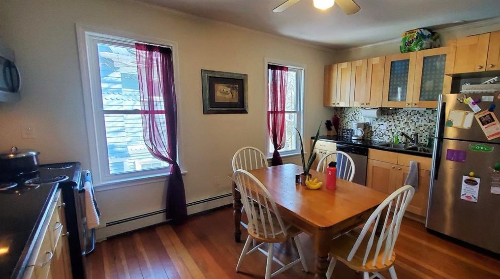 11 Hammond St # 2, Middletown, RI