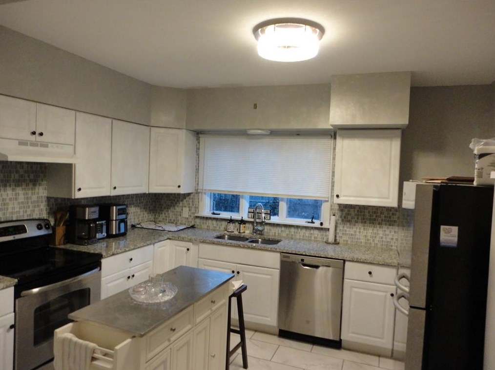 169 New York Ave, Providence, RI 02905