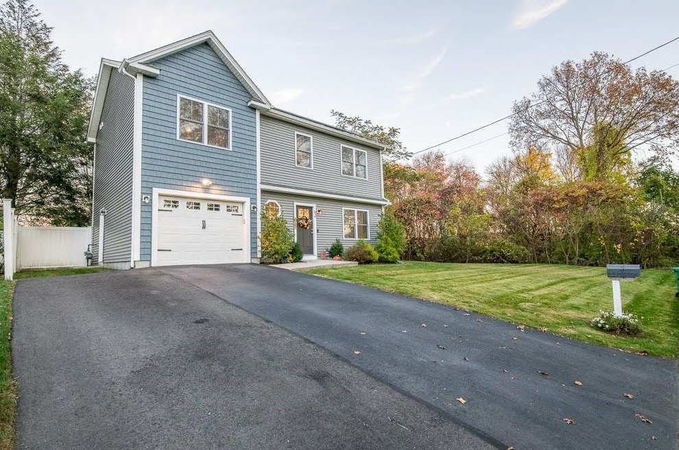 94 Wildwood Ave, Warwick, RI 02889