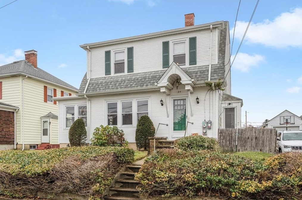 20 Riverfarm Rd, Cranston, RI 02910-4312