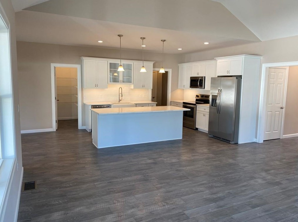 500 Sachem Rd, North Kingstown, RI 02852