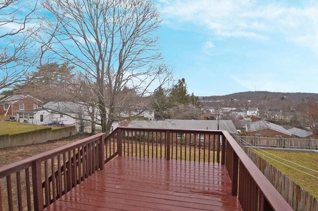 210 Holland St, Cranston RI  02920-2427 exterior