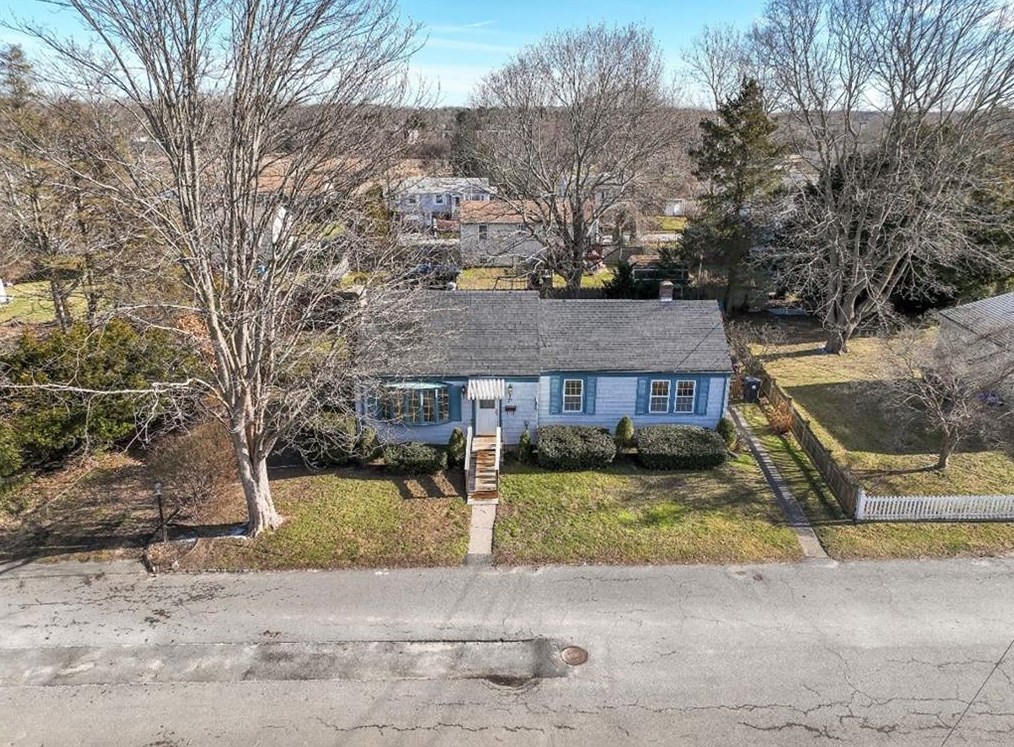 37 N Cornell Ave, Warren, RI 02885