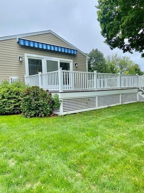 5 Brick Pond Dr, Barrington RI  02806-4023 exterior