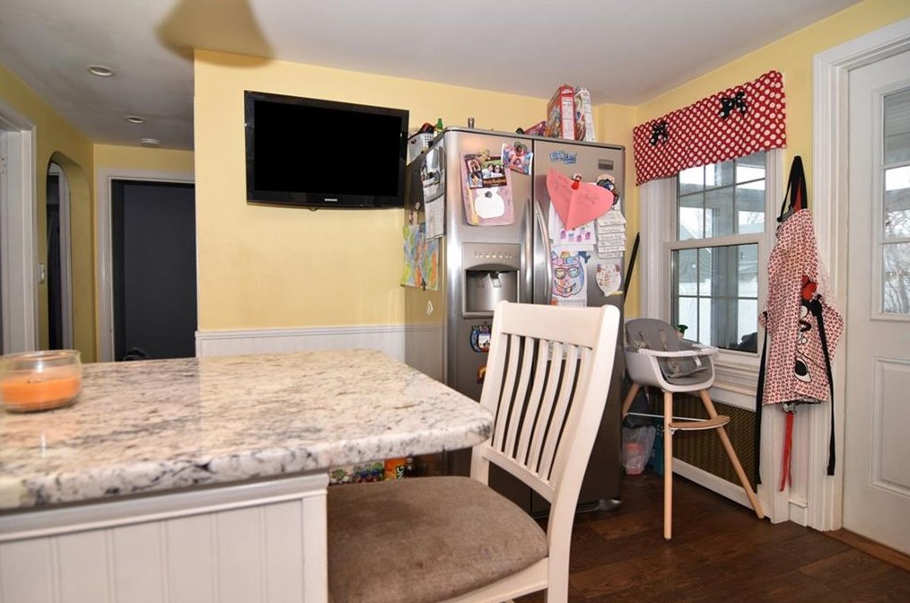 21 Overland Ave, Cranston RI  02910-3134 exterior