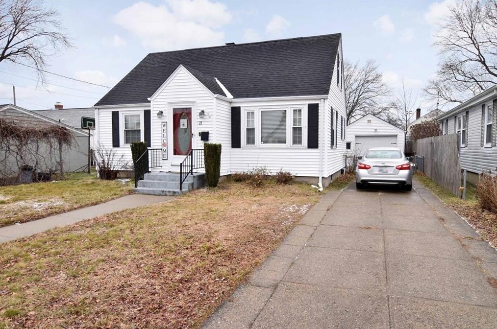 21 Overland Ave, Cranston RI  02910-3134 exterior