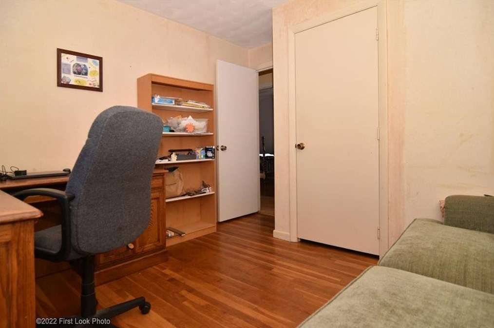 28 Chamber Rd, West Warwick RI  02893-5509 exterior