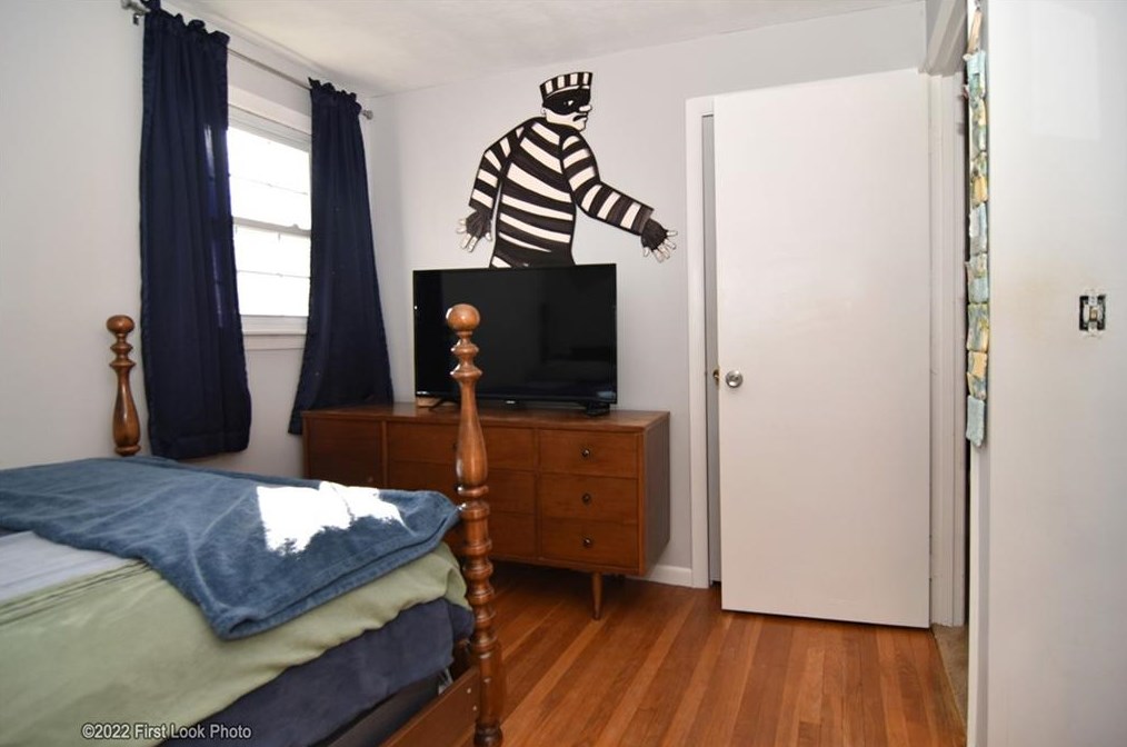 28 Chamber Rd, West Warwick RI  02893-5509 exterior