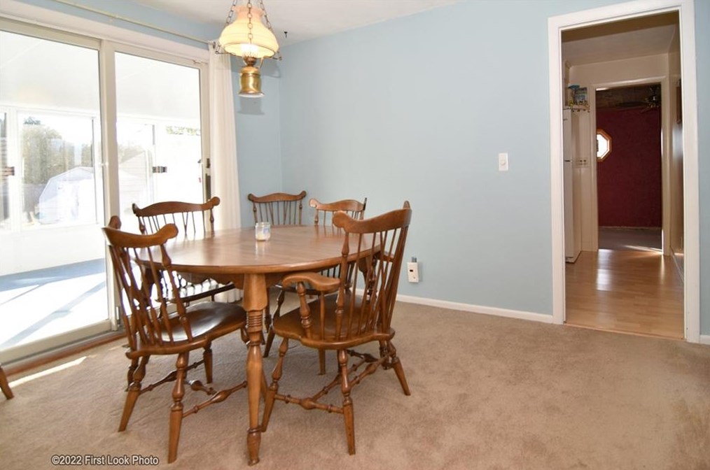 28 Chamber Rd, West Warwick RI  02893-5509 exterior