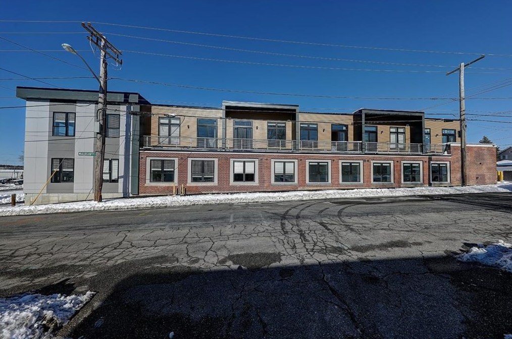 29 29 Burgess Ave #304, East Providence, RI 02914
