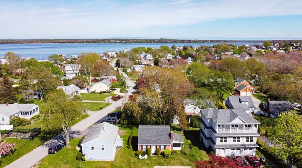 20 Maywood Rd, South Kingstown, RI 02882