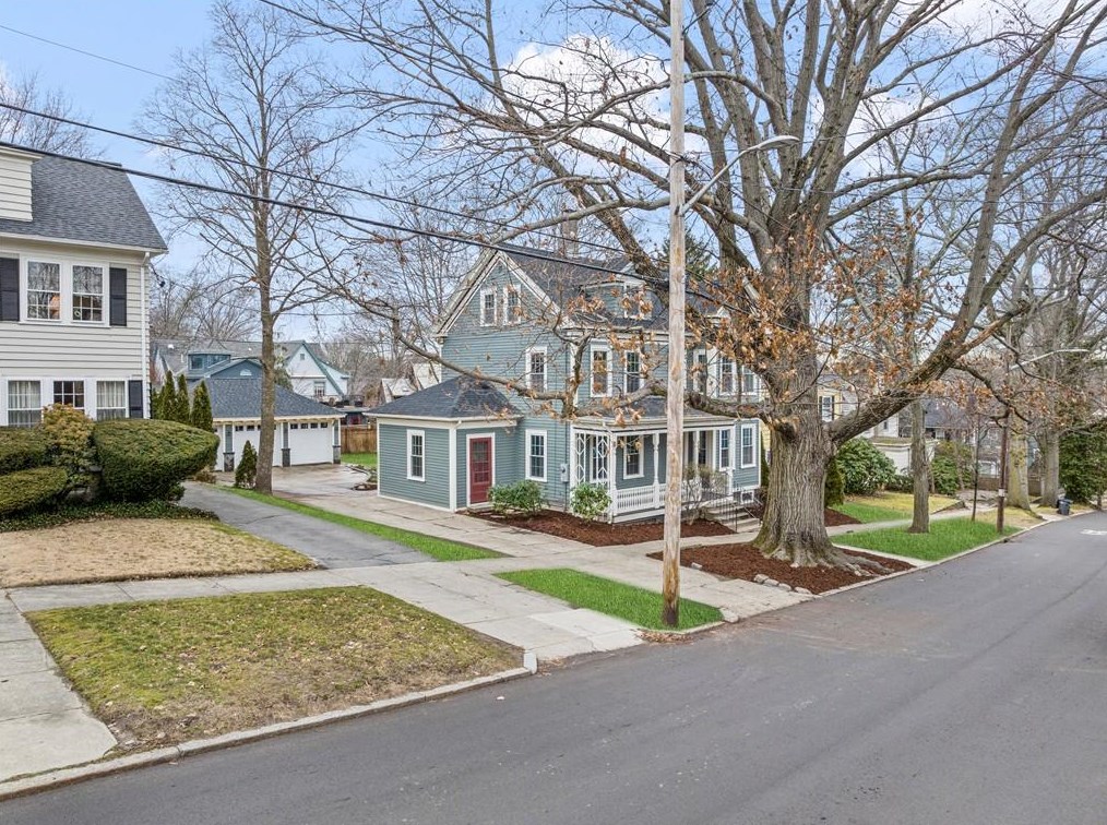 294 Doyle Ave, Providence, RI 02906