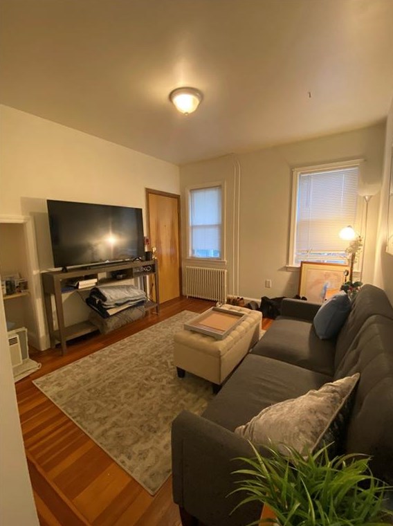 32 Dearborn St #1, Middletown, RI 02840
