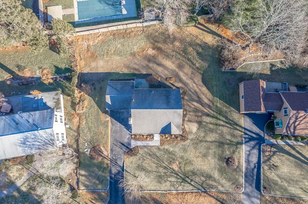 166 Meshanticut Valley Pkwy, Cranston RI  02920-3964 exterior